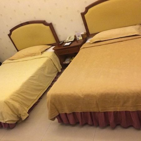 Phoenix Hotel Nanning Exteriör bild